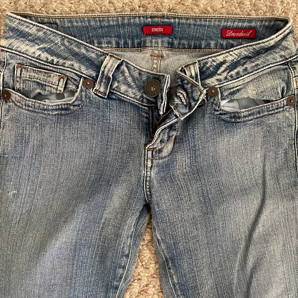 Guess co Jeans size 27 - Picture 2 of 3